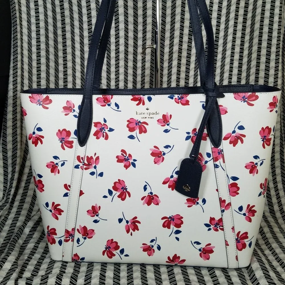 MAKE AN OFFER kate spade Cara Garden Toss Multi Floral New White Condition NWT - Picture 3 of 14